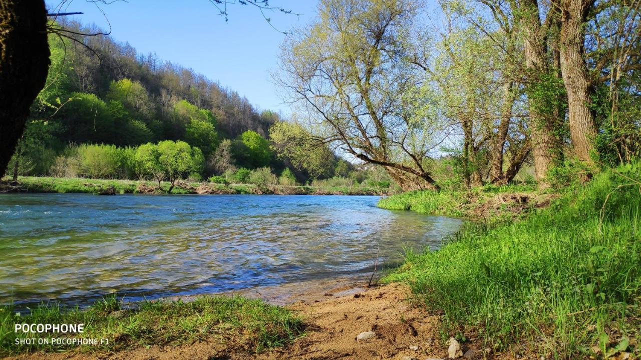 Smaragd River Near Rastoke & Plitvice Lakes Slunj Exterior photo